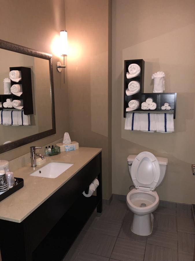 Countryview Inn & Suites Robinson 외부 사진