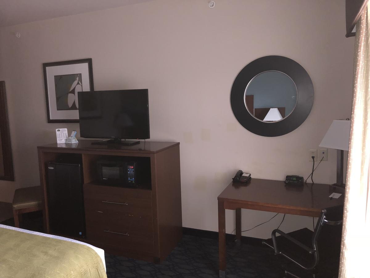 Countryview Inn & Suites Robinson 외부 사진