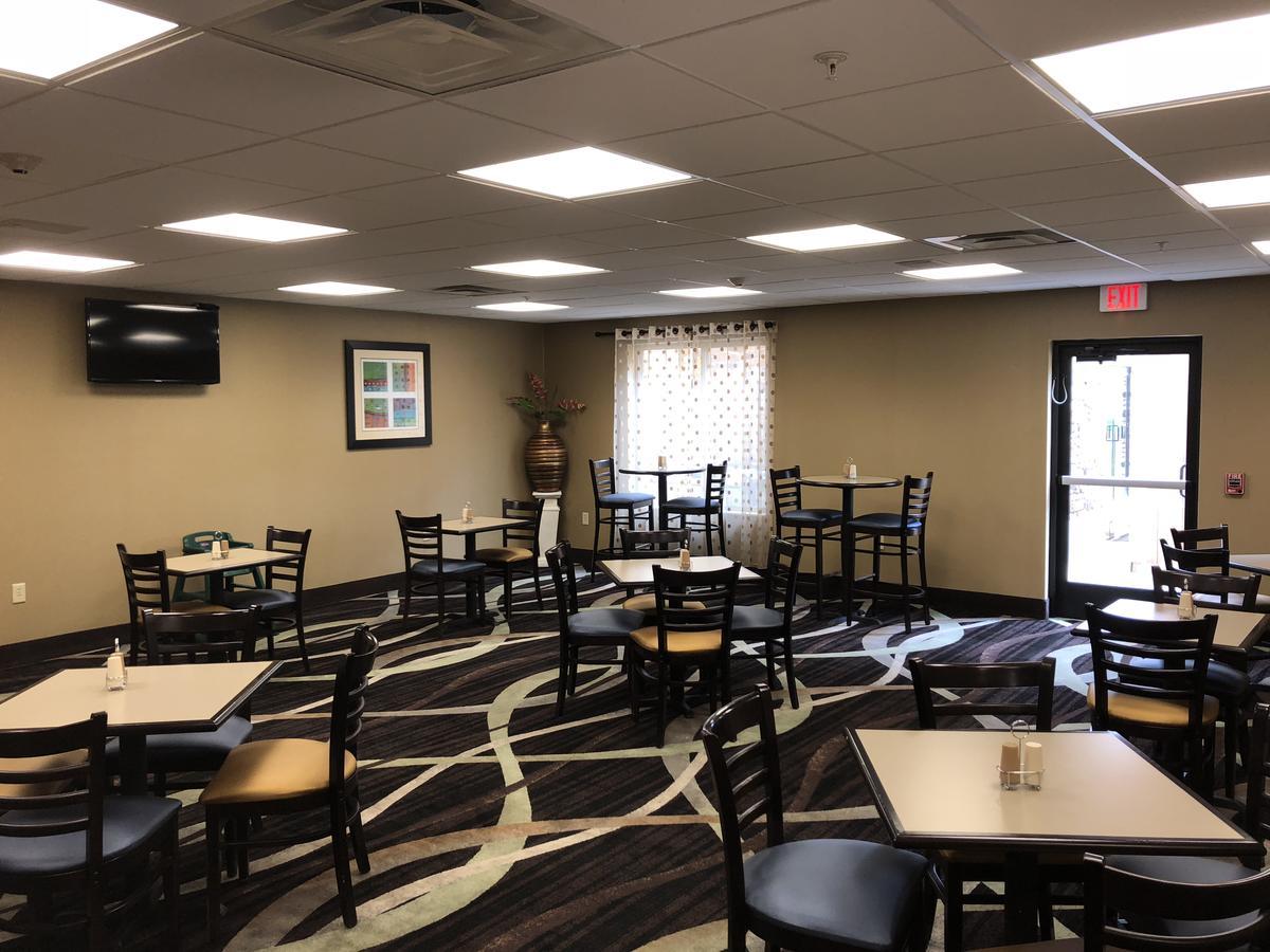 Countryview Inn & Suites Robinson 외부 사진