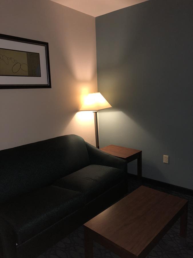 Countryview Inn & Suites Robinson 외부 사진