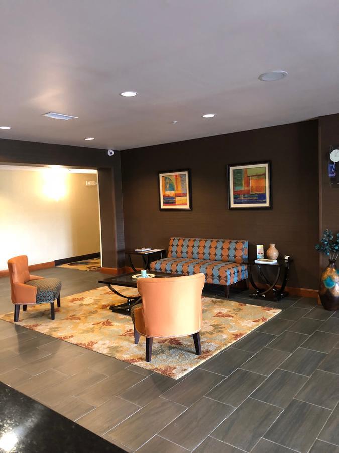 Countryview Inn & Suites Robinson 외부 사진