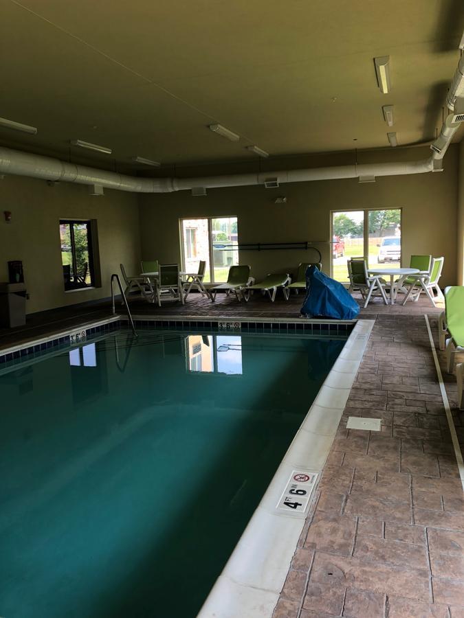 Countryview Inn & Suites Robinson 외부 사진