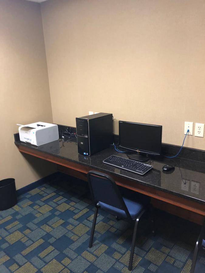 Countryview Inn & Suites Robinson 외부 사진
