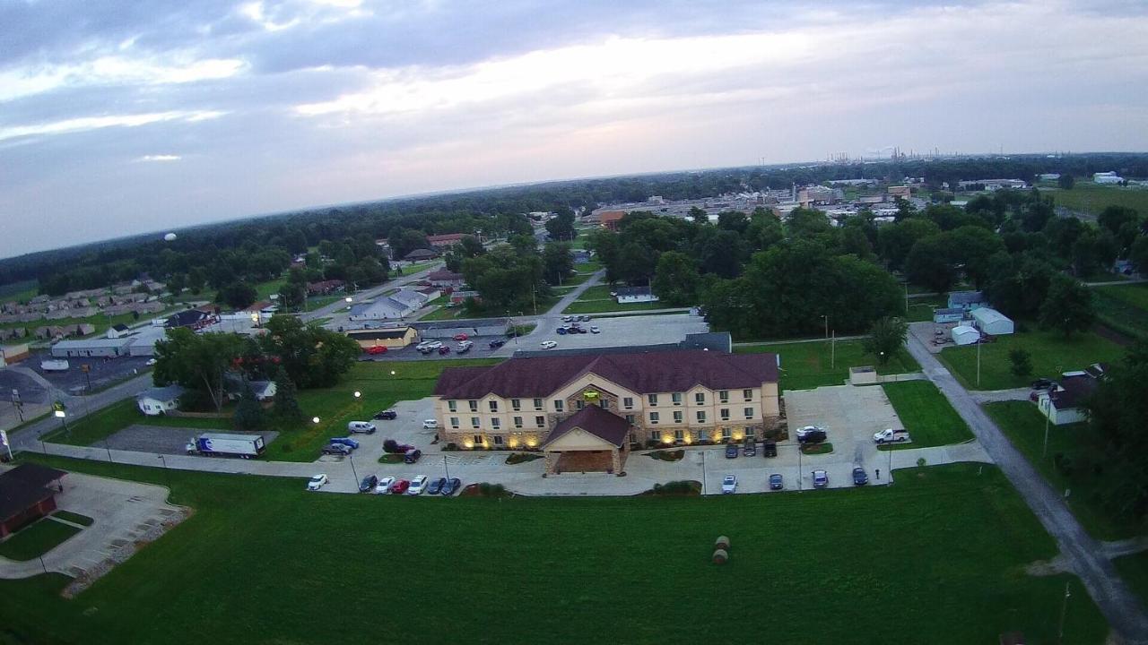 Countryview Inn & Suites Robinson 외부 사진