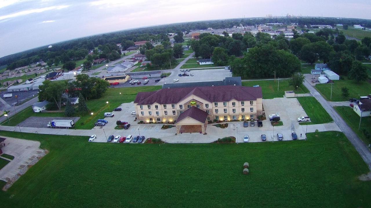 Countryview Inn & Suites Robinson 외부 사진